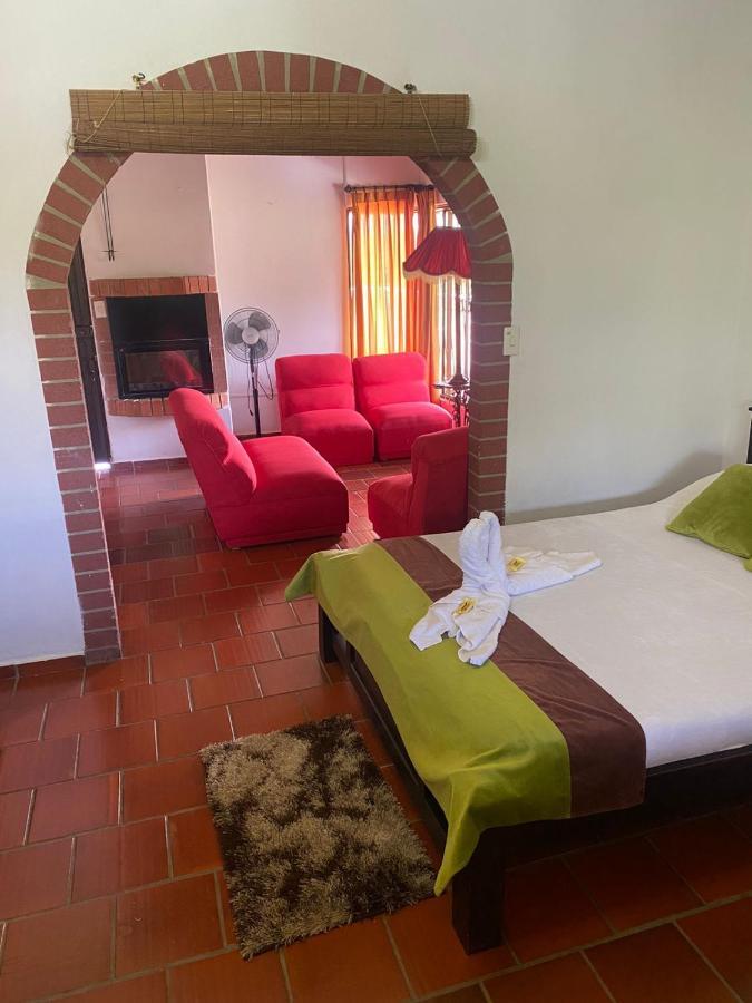 Hotel Campestre La Loma Curití Exteriör bild