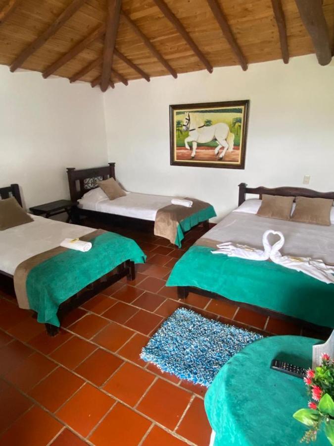 Hotel Campestre La Loma Curití Exteriör bild