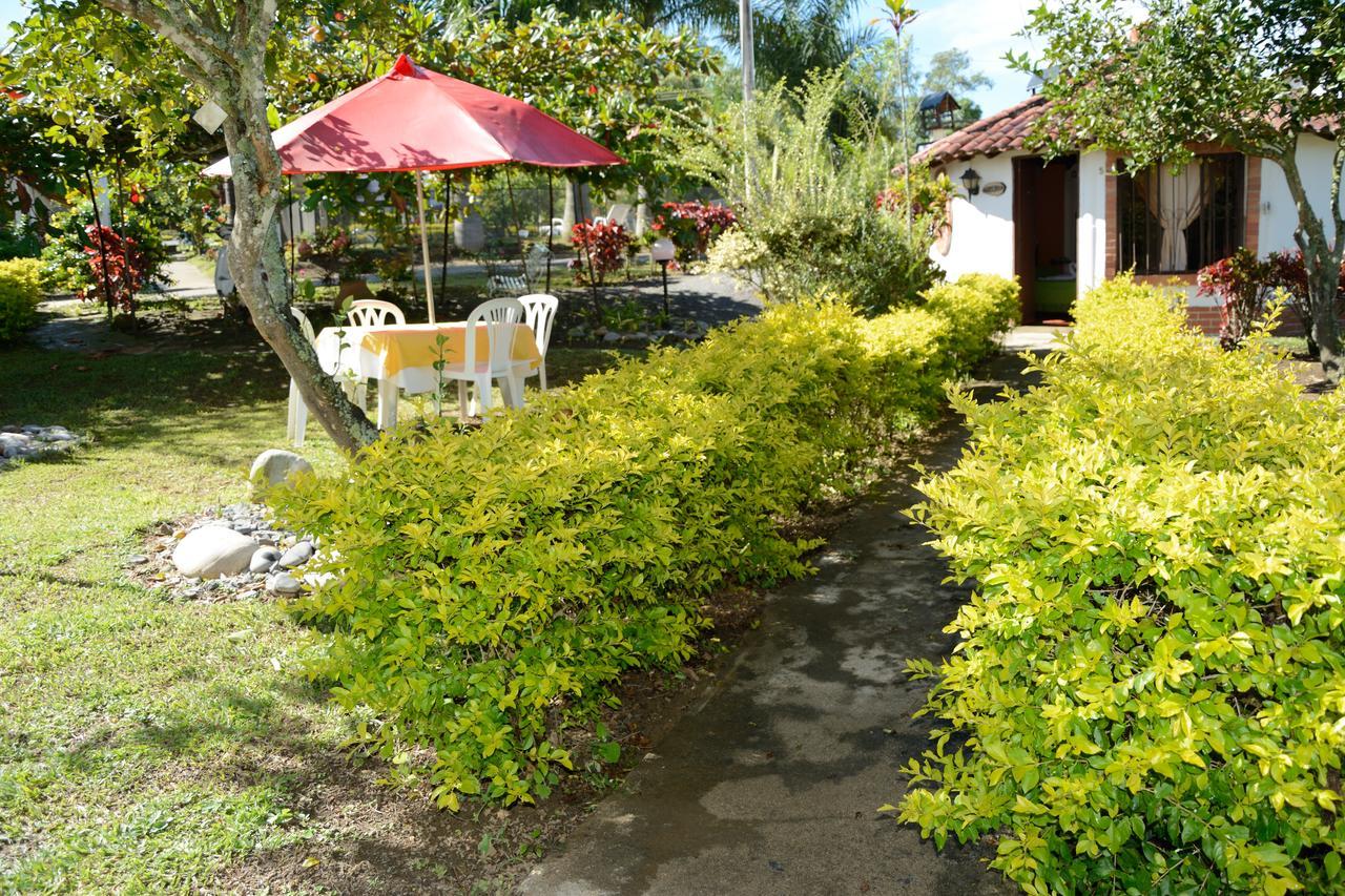 Hotel Campestre La Loma Curití Exteriör bild