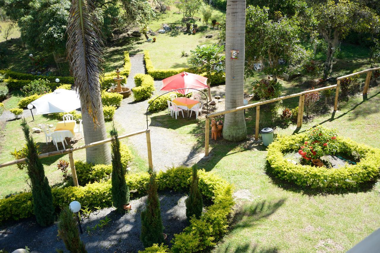 Hotel Campestre La Loma Curití Exteriör bild