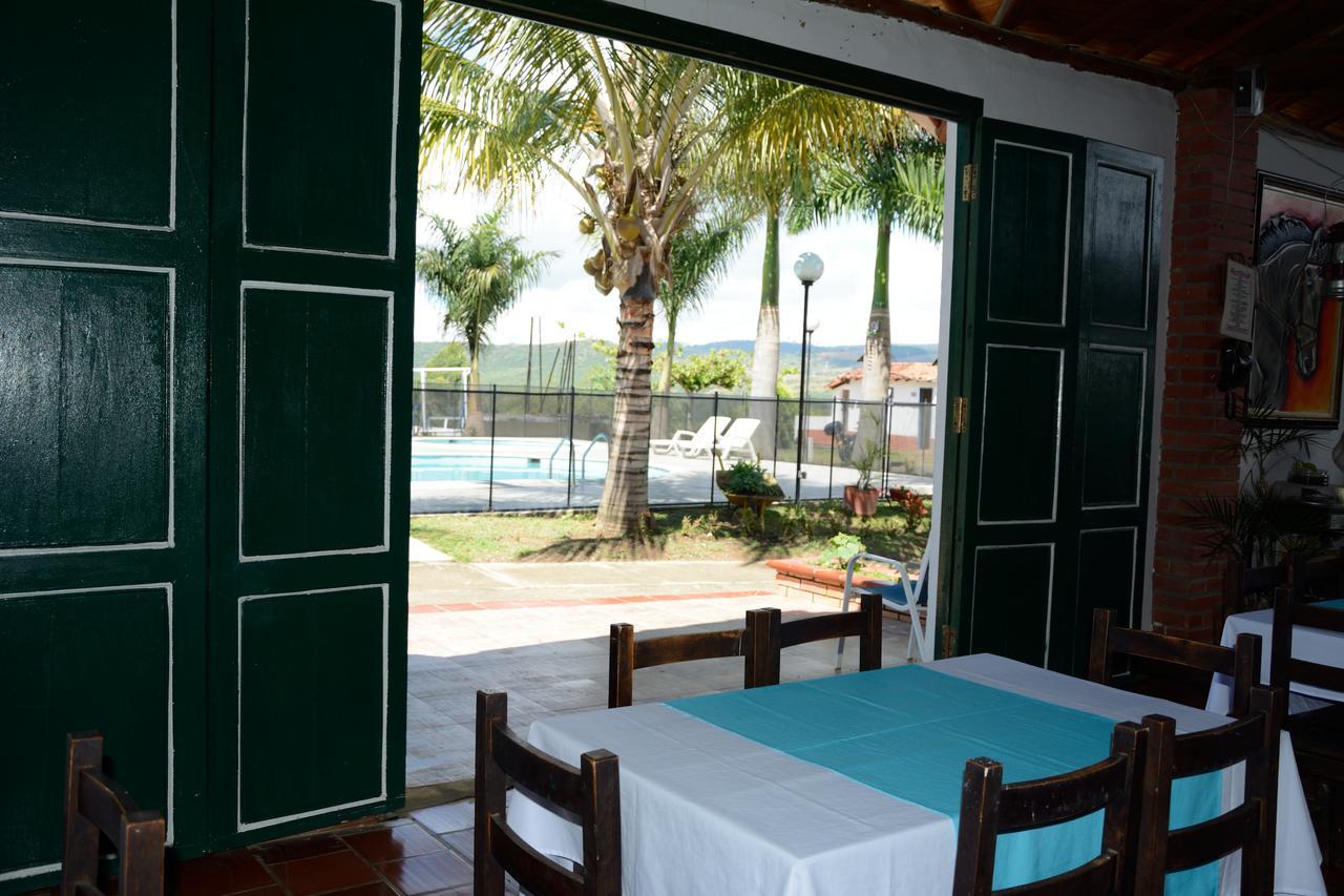 Hotel Campestre La Loma Curití Exteriör bild